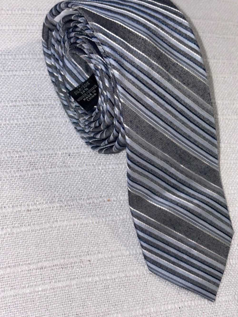 Calvin Klein Mens Slim Tie Grey Blue Striped Silk Blend One Size EUC